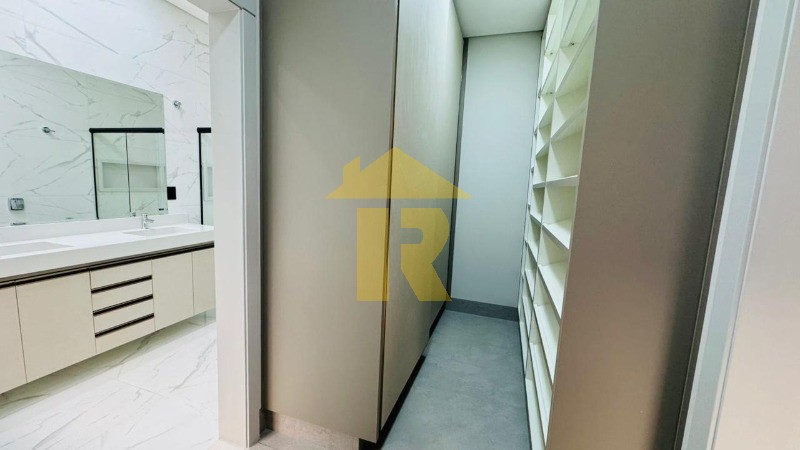 Casa de Condomínio com 3 quartos à venda, 220m² — foto 11 de 28
