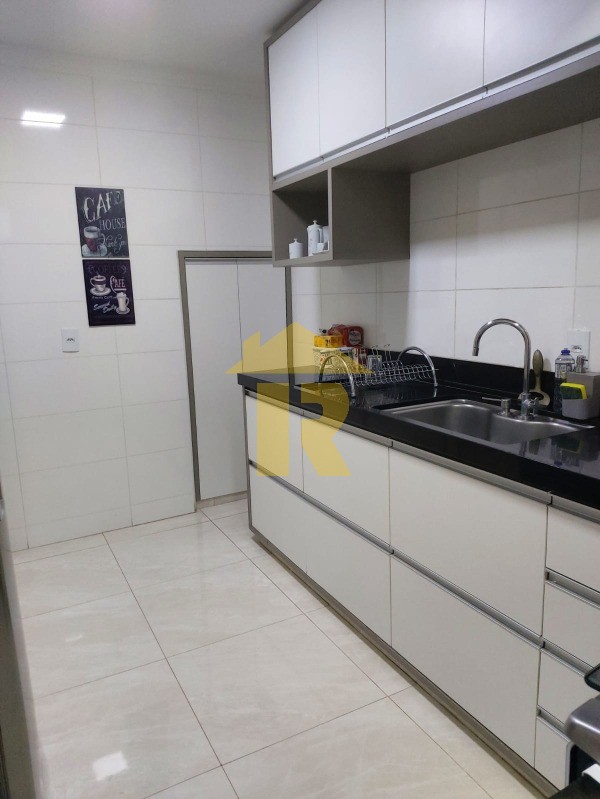 Casa de Condomínio com 3 quartos à venda, 160m² — foto 9 de 17
