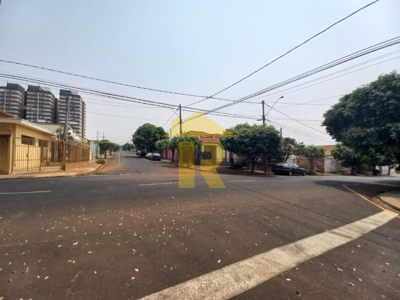 Terreno / Lote / Condomínio  à venda, 242m² — foto 8 de 10