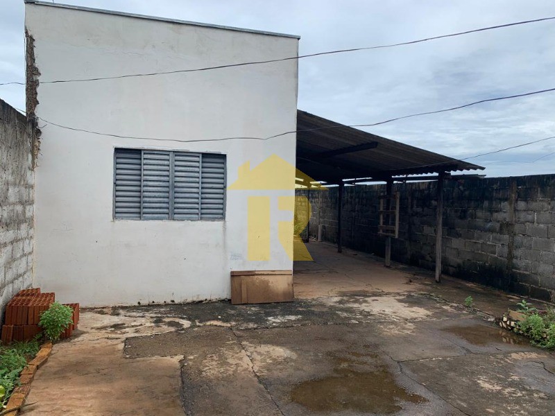 Casa com 2 quartos à venda, 48m² — foto 1 de 10