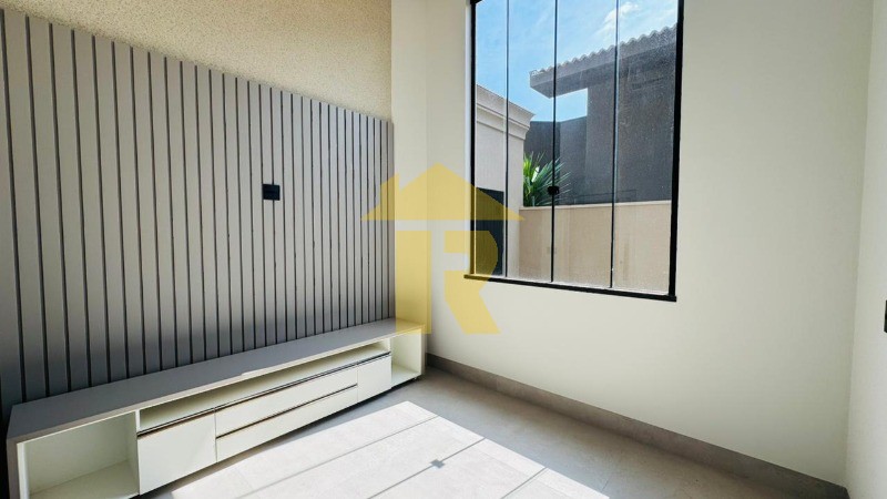 Casa de Condomínio com 3 quartos à venda, 220m² — foto 5 de 28