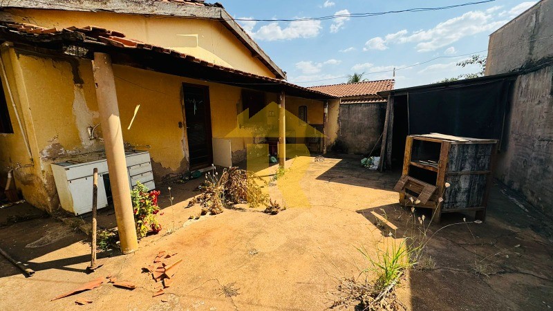 Casa com 2 quartos à venda, 190m² — foto 3 de 12