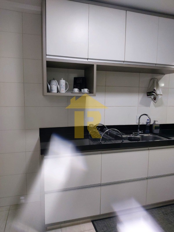 Casa de Condomínio com 3 quartos à venda, 160m² — foto 8 de 17