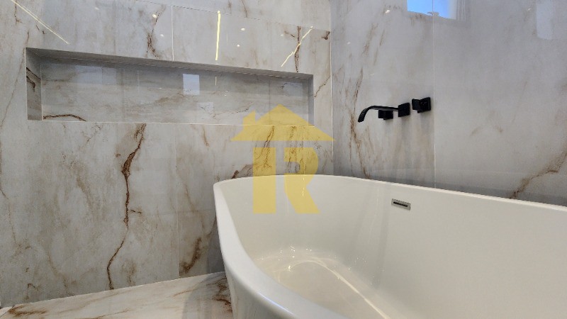 Casa com 6 quartos à venda — foto 42 de 43