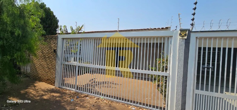 Casa com 3 quartos à venda, 148m² — foto 1 de 29