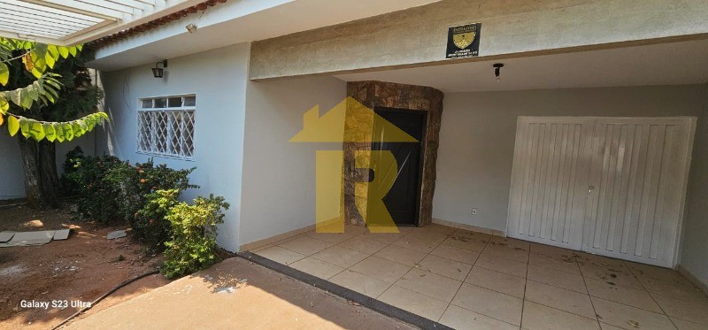Casa com 3 quartos à venda, 148m² — foto 3 de 29