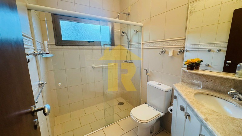 Casa de Condomínio com 4 quartos à venda, 370m² — foto 19 de 42