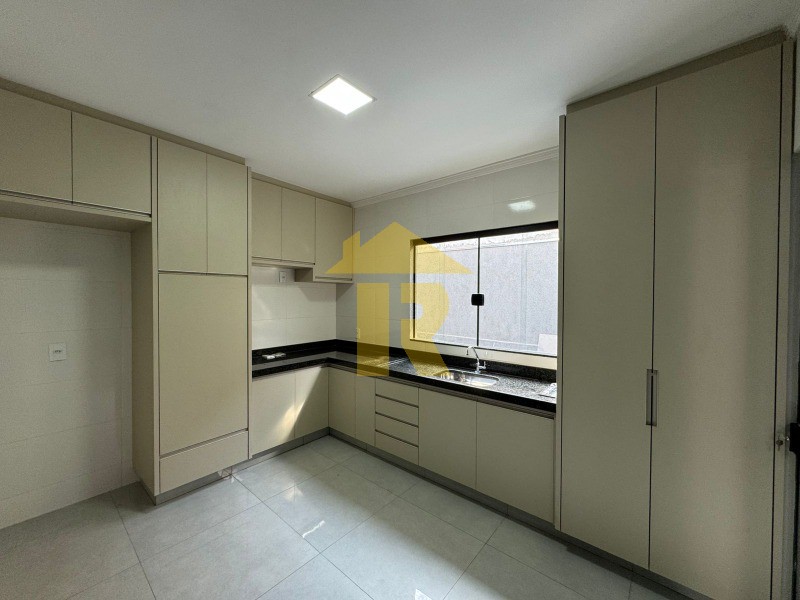 Casa com 3 quartos à venda, 120m² — foto 16 de 24