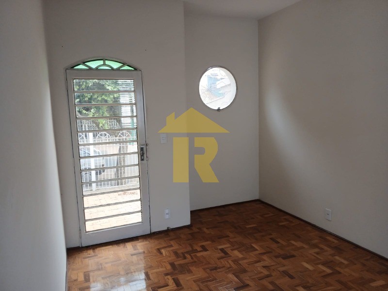 Casa com 3 quartos à venda, 200m² — foto 6 de 28