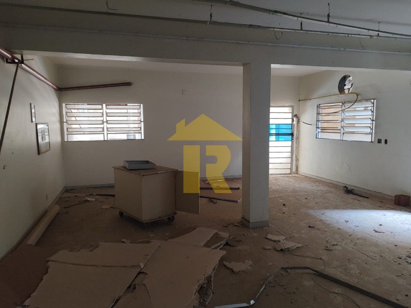 Loja / Salão / Ponto Comercial  para aluguel, 650m² — foto 8 de 20