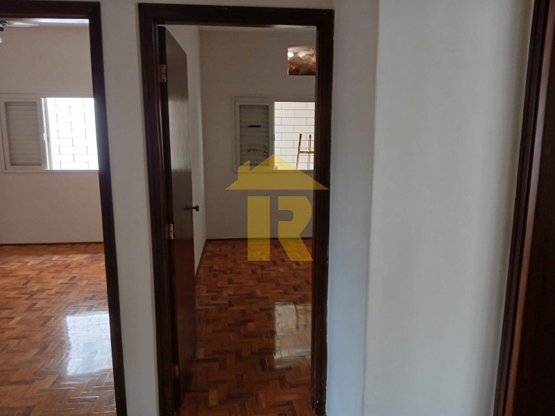 Casa com 3 quartos à venda, 200m² — foto 9 de 28