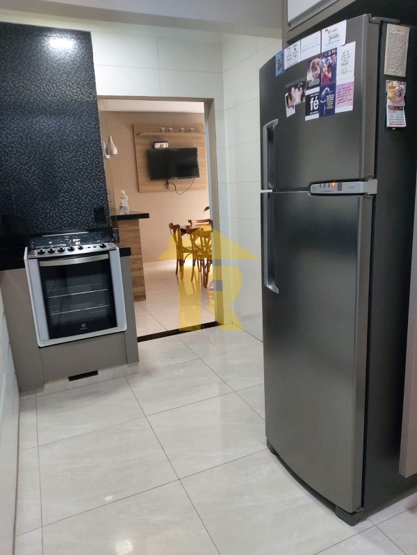 Casa de Condomínio com 3 quartos à venda, 160m² — foto 11 de 17