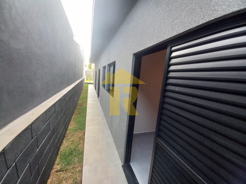 Casa com 3 quartos à venda, 275m² — foto 21 de 30