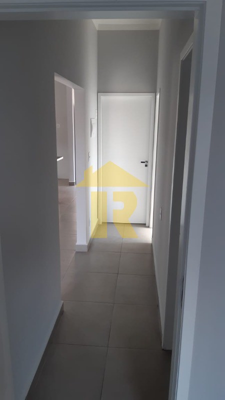 Casa com 3 quartos à venda, 103m² — foto 3 de 14