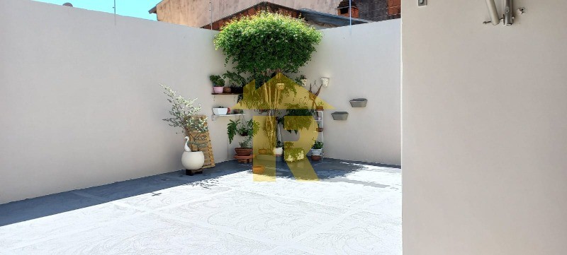 Casa com 3 quartos à venda, 80m² — foto 10 de 11