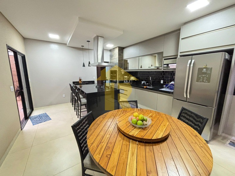 Casa de Condomínio com 3 quartos à venda, 155m² — foto 13 de 17