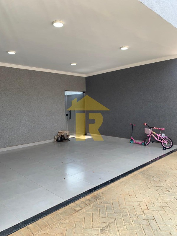 Casa com 3 quartos à venda, 119m² — foto 3 de 26