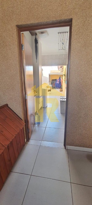 Casa com 2 quartos à venda, 220m² — foto 28 de 33