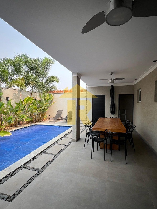Casa de Condomínio com 2 quartos à venda, 200m² — foto 18 de 29