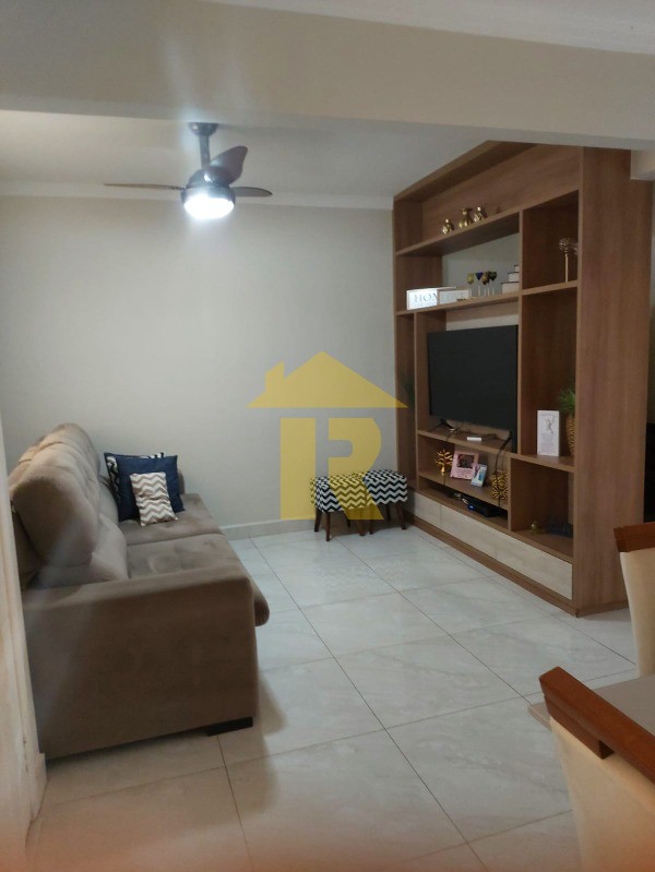 Casa de Condomínio com 3 quartos à venda, 160m² — foto 2 de 17