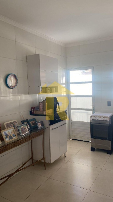 Casa com 2 quartos à venda, 140m² — foto 16 de 17