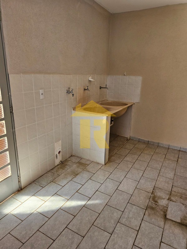 Casa com 3 quartos à venda, 288m² — foto 19 de 26