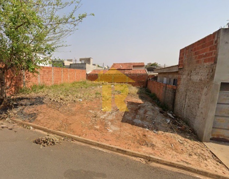 Terreno / Lote / Condomínio  à venda, 220m² — foto 1 de 4