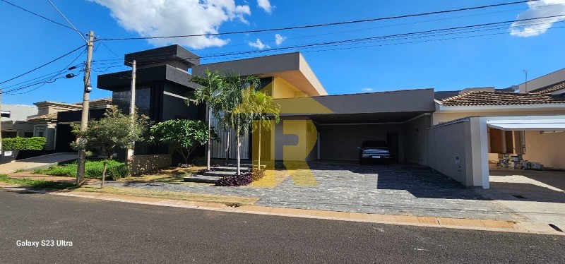 Casa de Condomínio com 3 quartos à venda, 285m² — foto 2 de 28