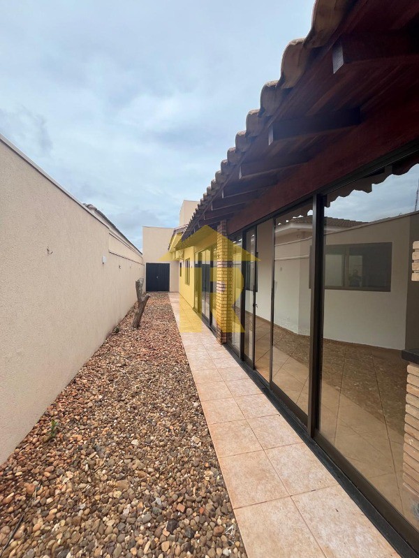 Casa de Condomínio com 3 quartos à venda e aluguel, 210m² — foto 23 de 25
