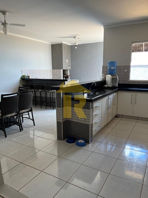 Casa de Condomínio com 2 quartos à venda, 127m² — foto 8 de 44