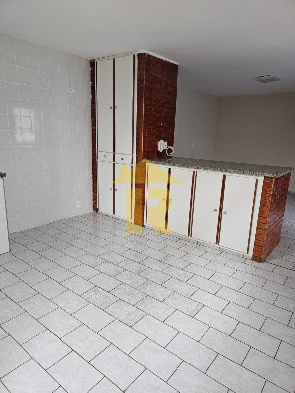 Casa com 3 quartos à venda, 288m² — foto 16 de 26