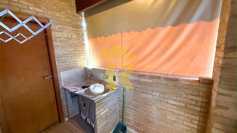 Casa de Condomínio com 3 quartos à venda, 230m² — foto 25 de 41