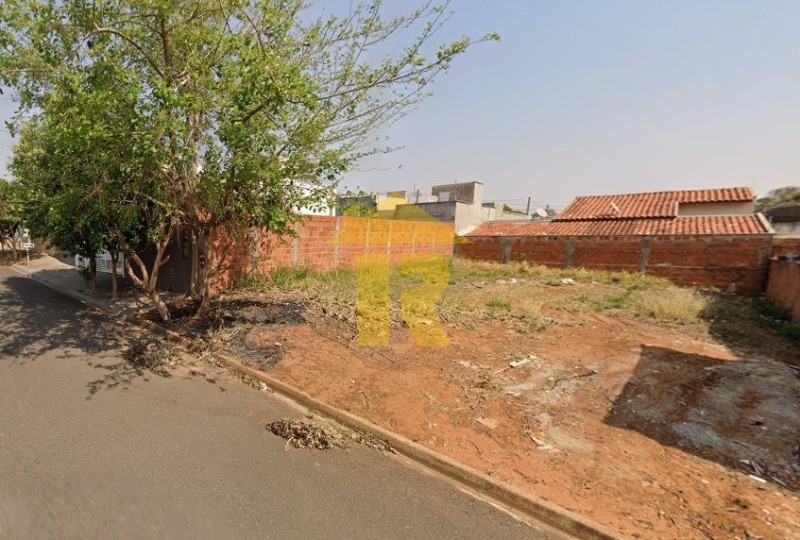 Terreno / Lote / Condomínio  à venda, 220m² — foto 2 de 4