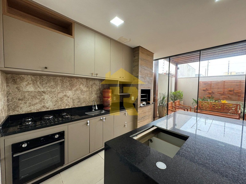 Casa com 3 quartos à venda, 122m² — foto 17 de 23