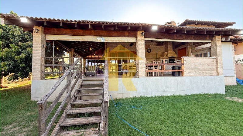 Casa de Condomínio com 3 quartos à venda, 230m² — foto 21 de 41