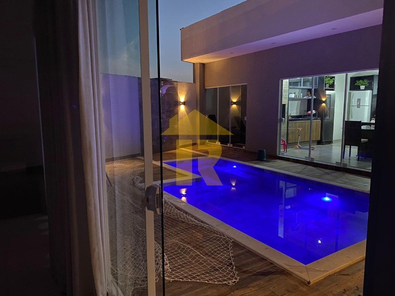 Casa com 3 quartos à venda, 274m² — foto 22 de 25