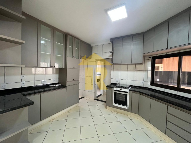 Casa de Condomínio com 3 quartos à venda e aluguel, 210m² — foto 18 de 25