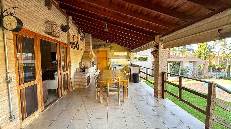 Casa de Condomínio com 3 quartos à venda, 230m² — foto 19 de 41