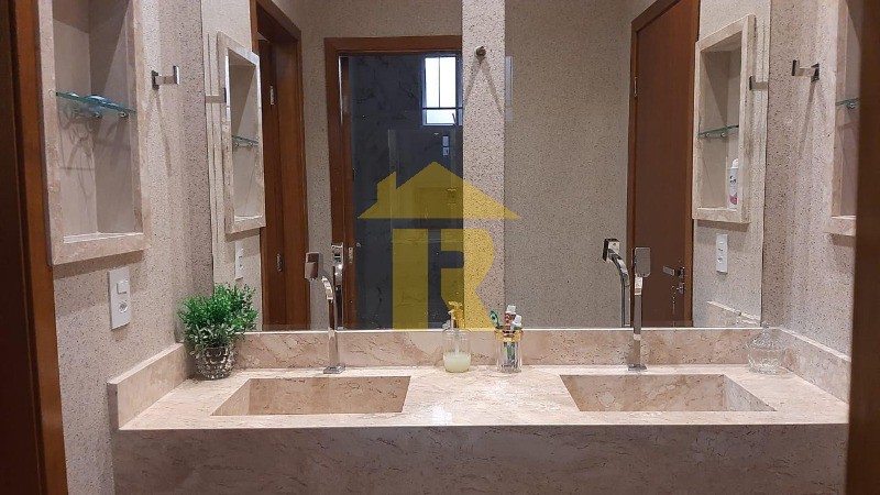Casa com 3 quartos à venda, 274m² — foto 15 de 25