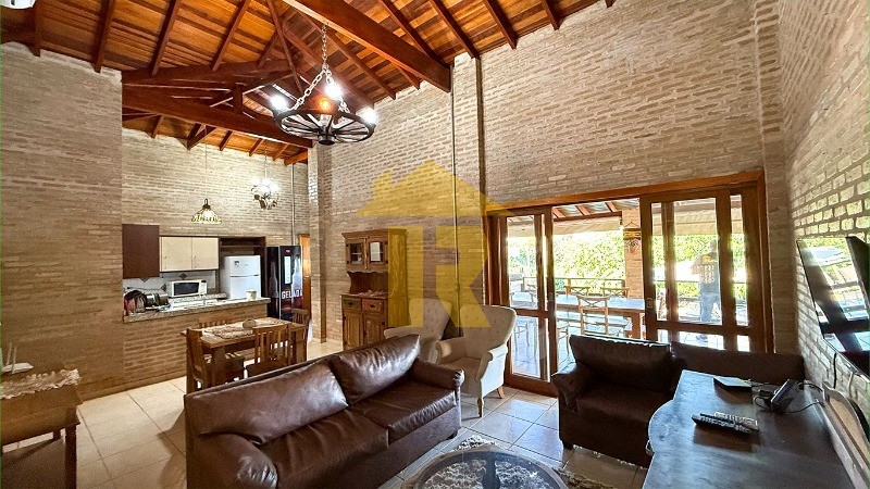 Casa de Condomínio com 3 quartos à venda, 230m² — foto 6 de 41