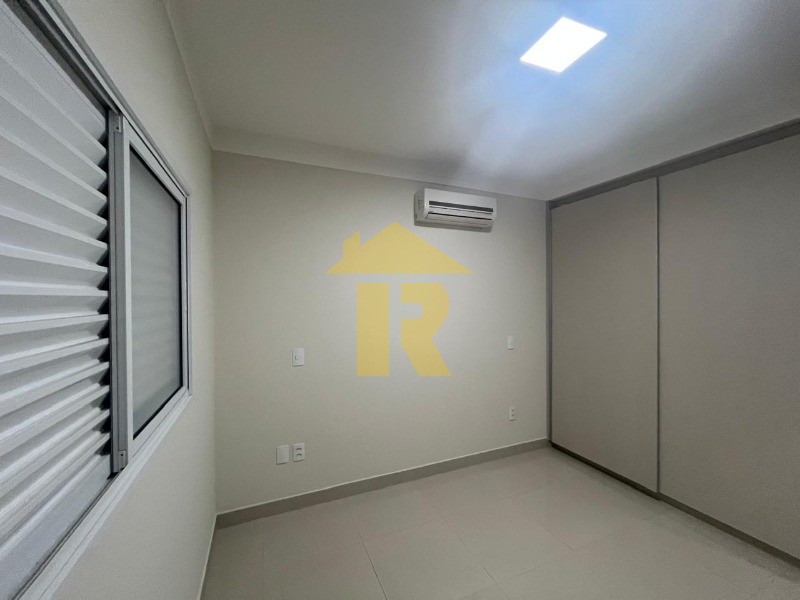 Casa de Condomínio com 3 quartos para aluguel, 230m² — foto 11 de 25