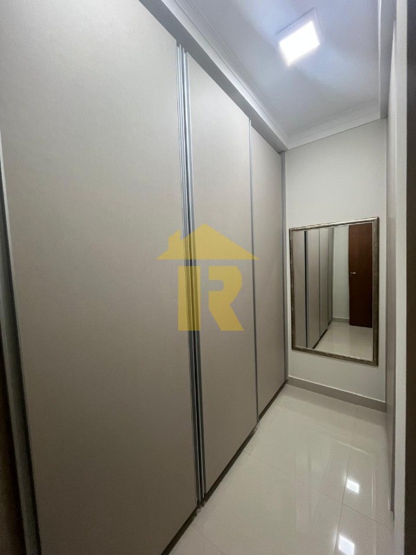 Casa de Condomínio com 3 quartos para aluguel, 230m² — foto 14 de 25