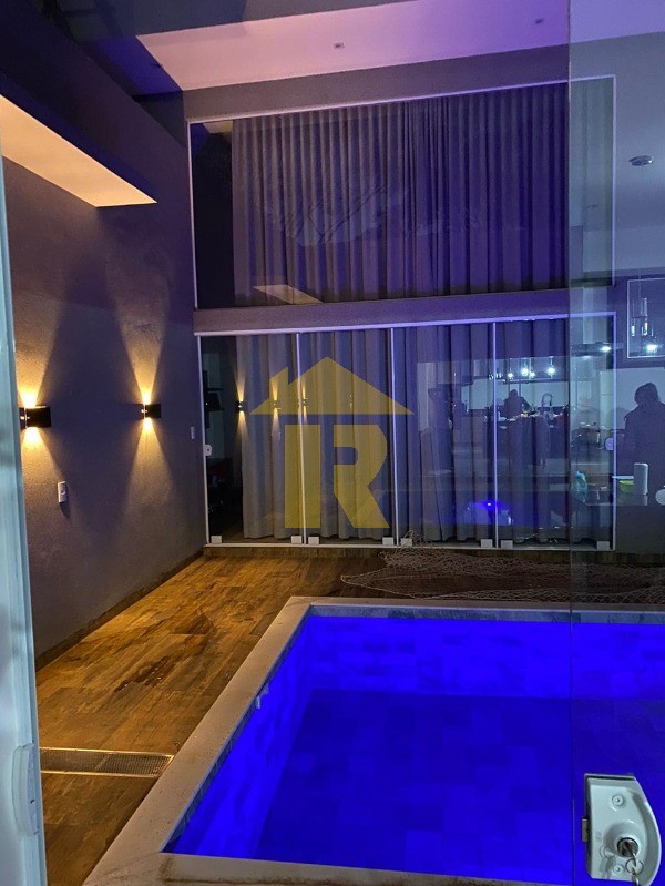 Casa com 3 quartos à venda, 274m² — foto 24 de 25