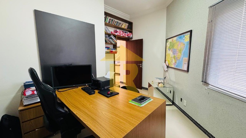Casa de Condomínio com 4 quartos à venda, 311m² — foto 17 de 45