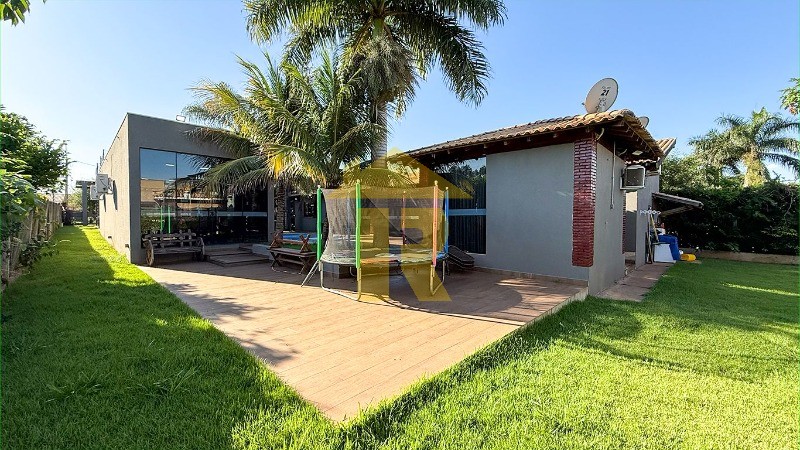 Casa de Condomínio com 3 quartos à venda, 350m² — foto 39 de 40