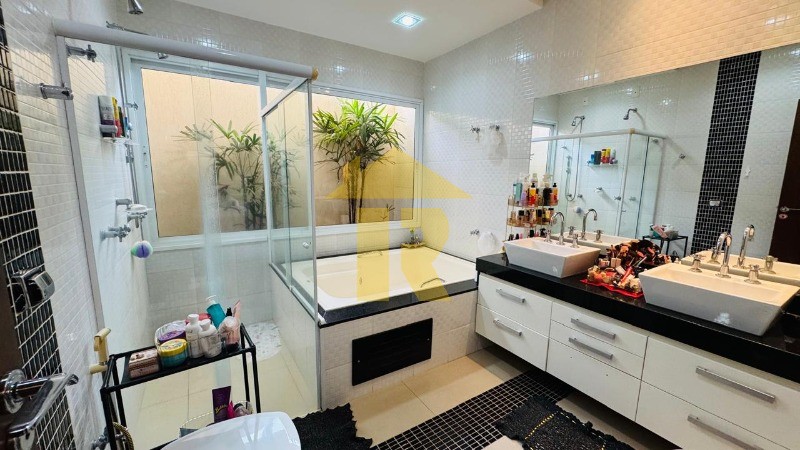 Casa de Condomínio com 4 quartos à venda, 311m² — foto 34 de 45