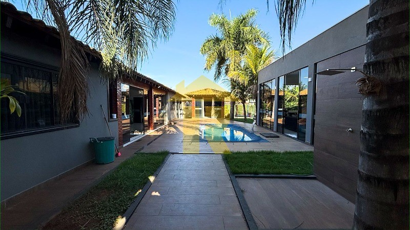 Casa de Condomínio com 3 quartos à venda, 350m² — foto 19 de 40