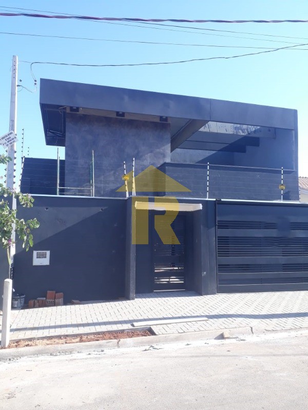 Casa com 3 quartos à venda, 120m² — foto 3 de 17