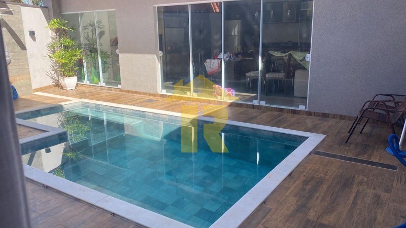 Casa com 3 quartos à venda, 274m² — foto 23 de 25