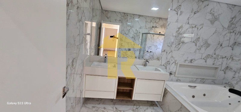 Casa de Condomínio com 3 quartos à venda, 285m² — foto 11 de 28